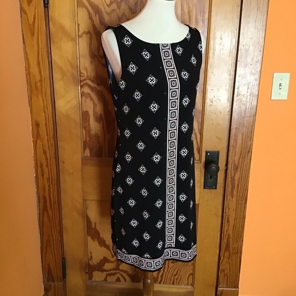 3 for 20 $ bundle WHBM Geometric Print Sleeveless Dress - Picture 9 of 11